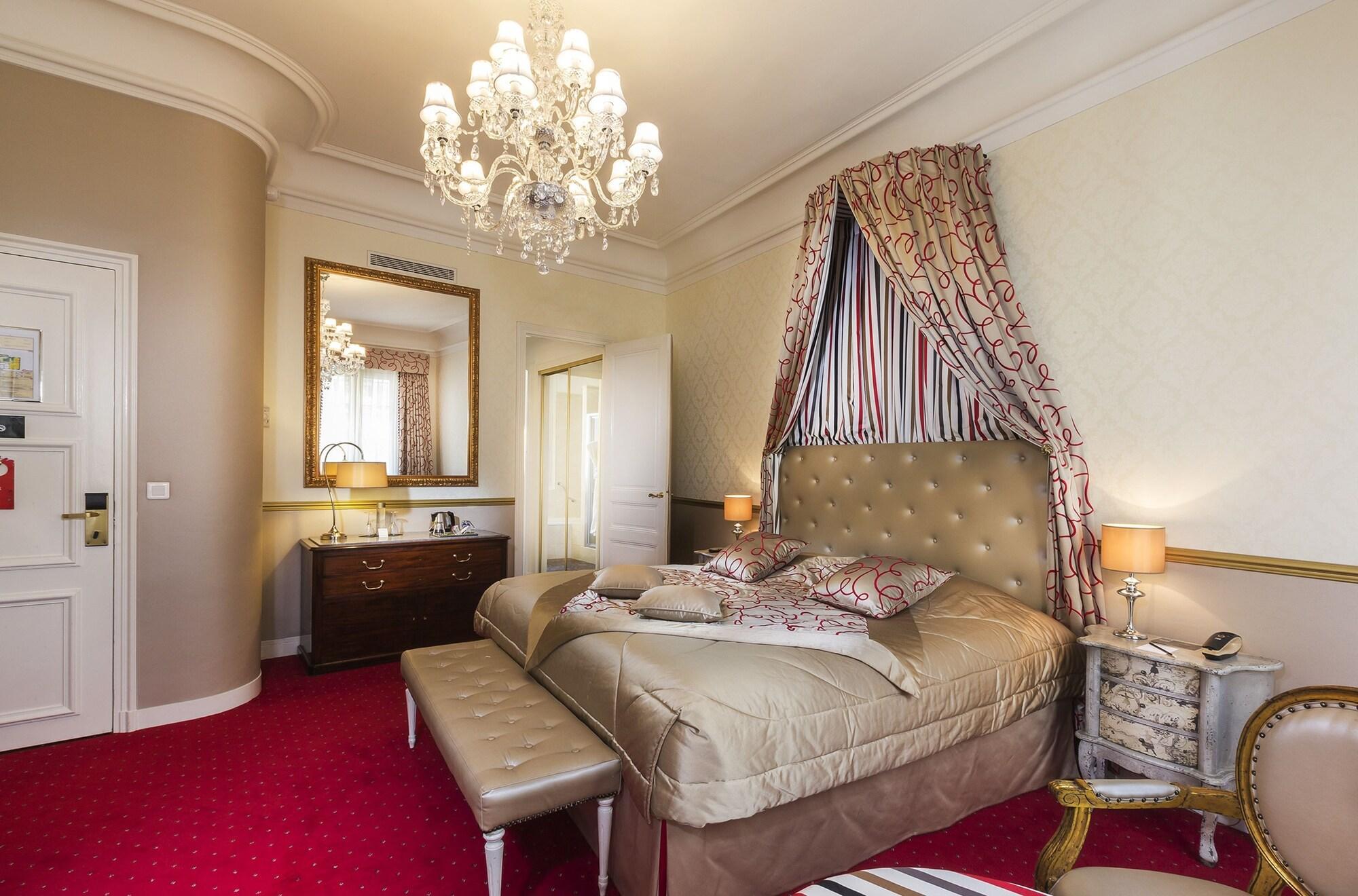 Hotel Claridge Париж Екстер'єр фото